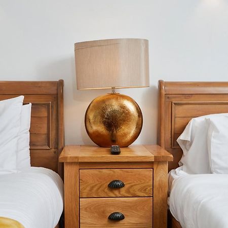 The Nutcracker Suite - Self Check-In, Self-Catering Apartment For East Midlands Airport Kegworth Extérieur photo