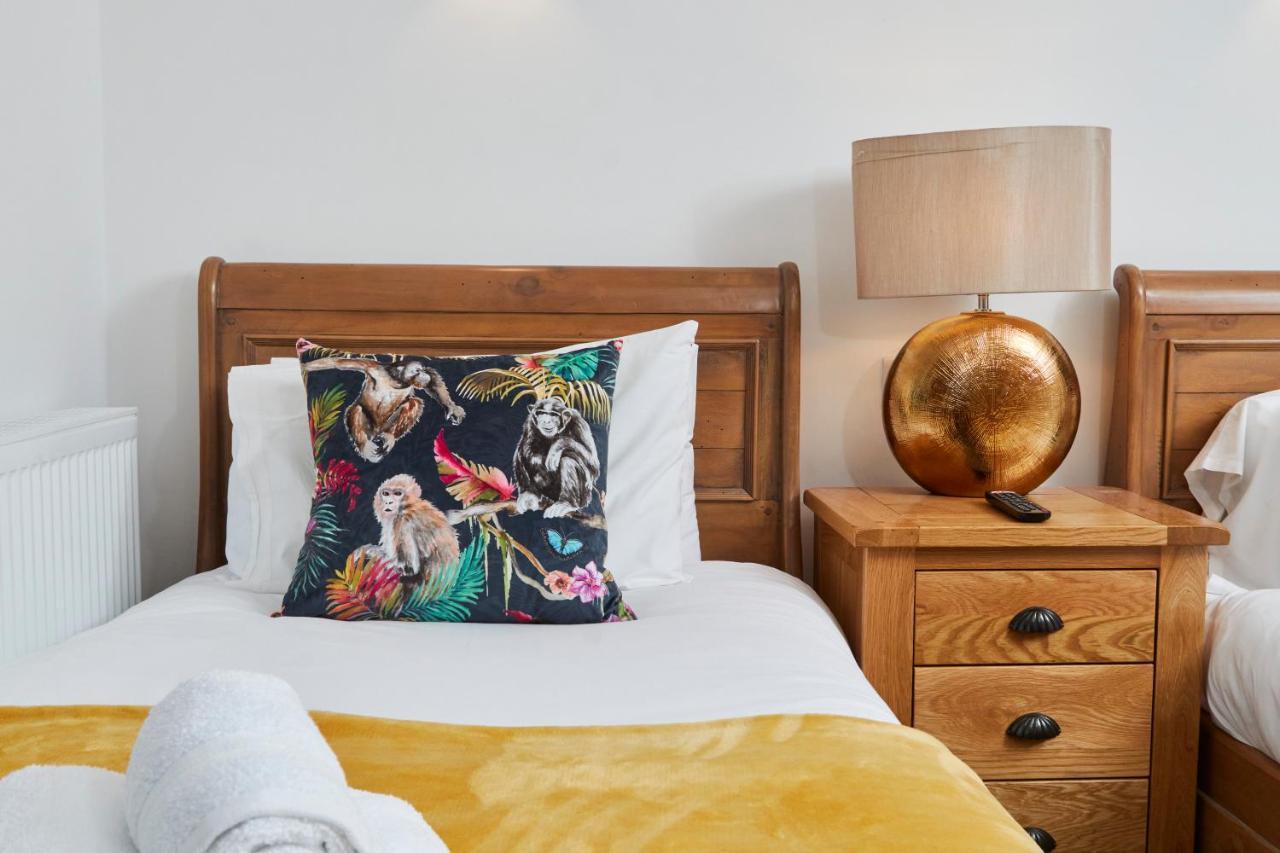 The Nutcracker Suite - Self Check-In, Self-Catering Apartment For East Midlands Airport Kegworth Extérieur photo