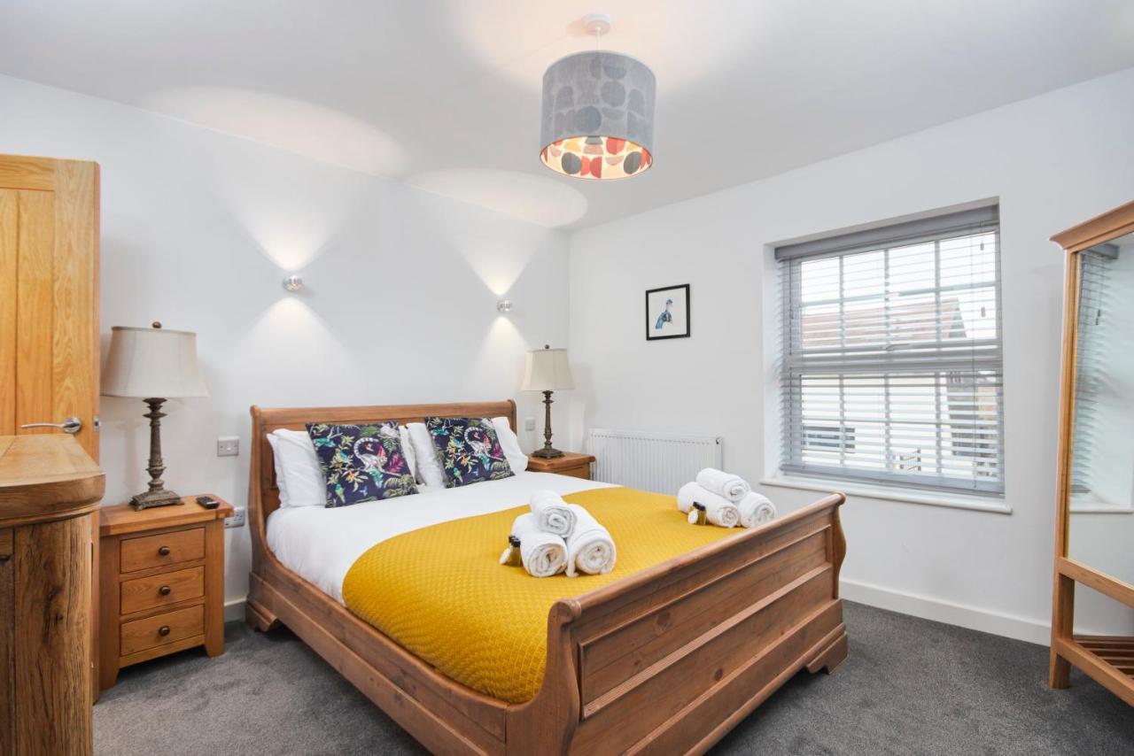 The Nutcracker Suite - Self Check-In, Self-Catering Apartment For East Midlands Airport Kegworth Extérieur photo