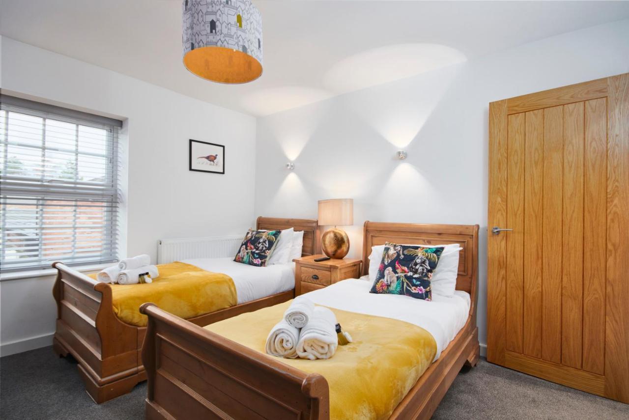 The Nutcracker Suite - Self Check-In, Self-Catering Apartment For East Midlands Airport Kegworth Extérieur photo