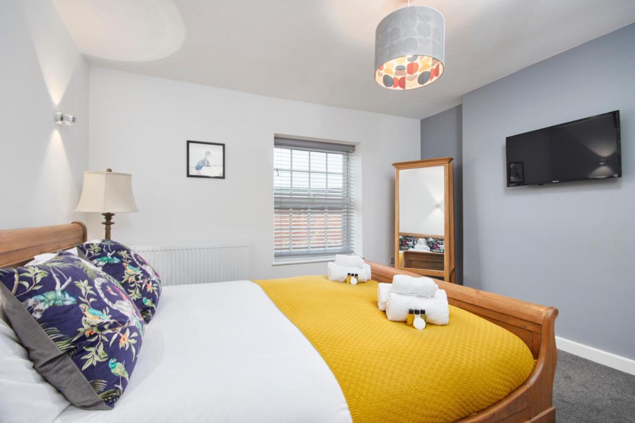 The Nutcracker Suite - Self Check-In, Self-Catering Apartment For East Midlands Airport Kegworth Extérieur photo